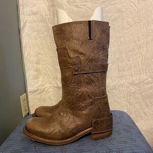Caterpillar Liv legendary raw boots new without box 9